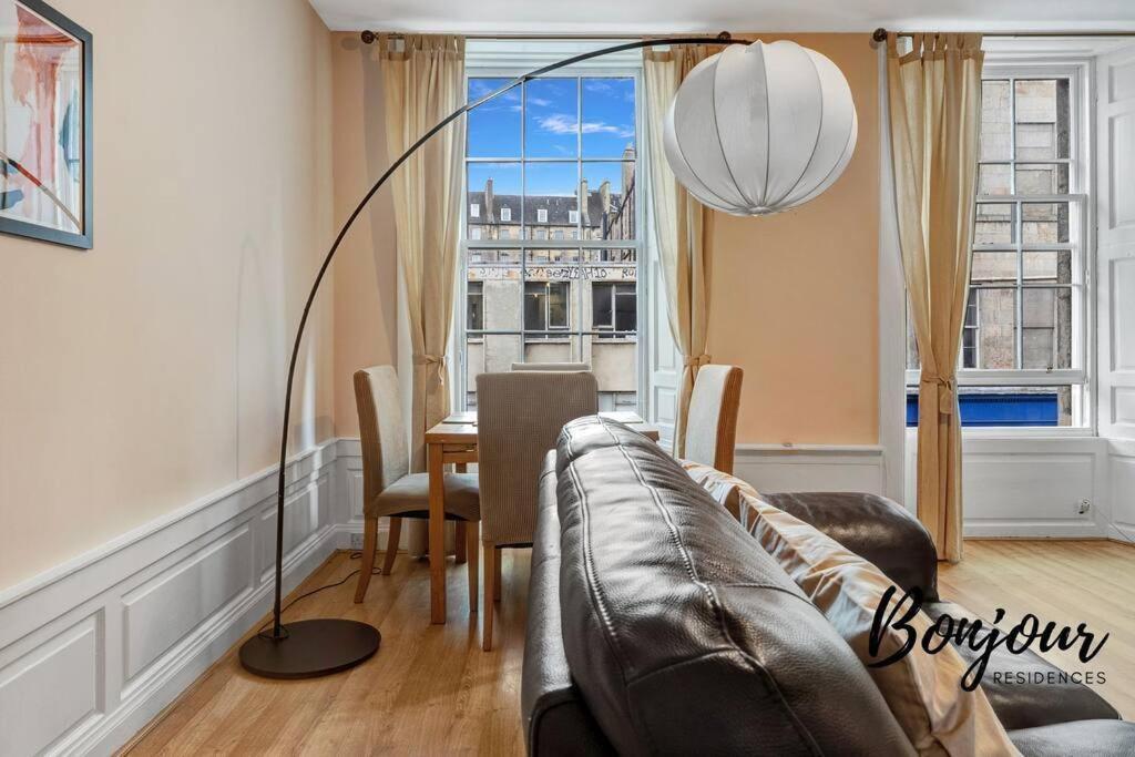 Monge Suite Old Town 2Br-1Ba, Near Royal Mile By Bonjour Residences Edinburgh Exterior photo